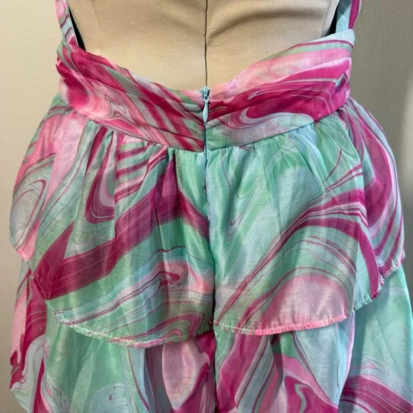 NWT OLIVACEOUS Candy Swirl Pink & Green Tiered Maxi Dress Halter Neck Sz Large - Picture 7 of 10